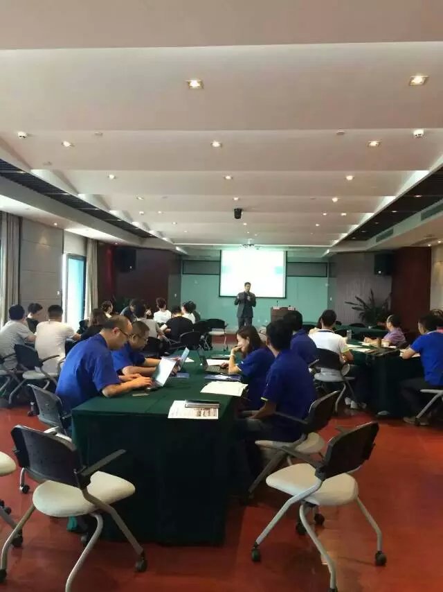 岳永恒:授課見證